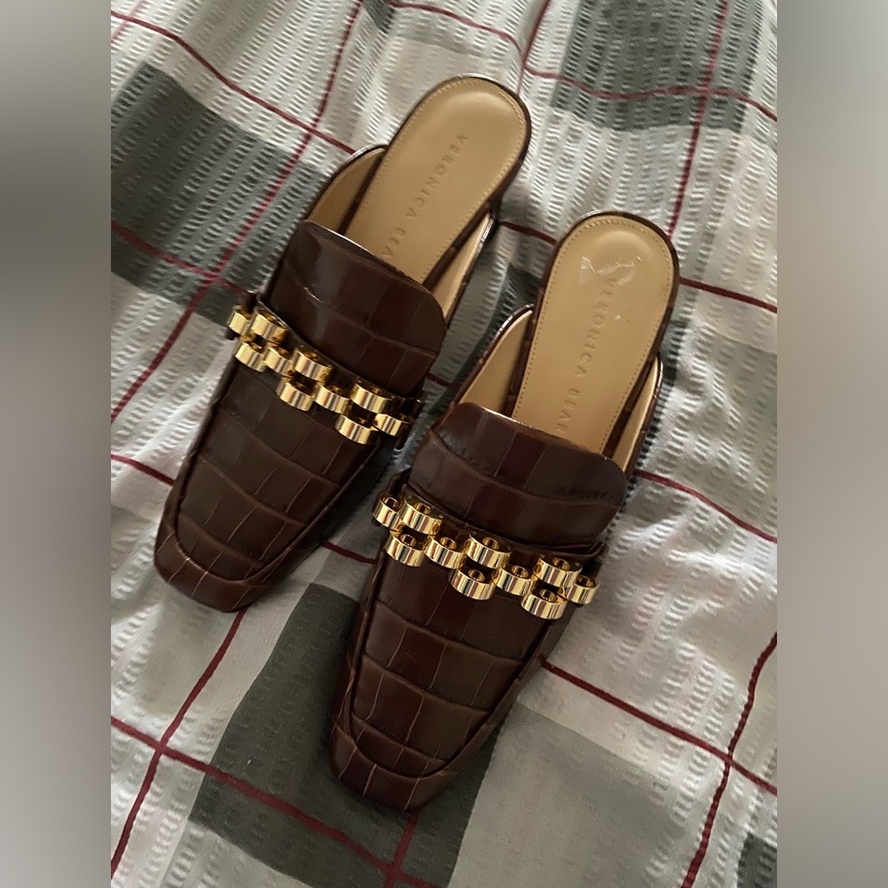 Veronica Beard Brown Croc-Embossed Leather Chain-Trim Mules